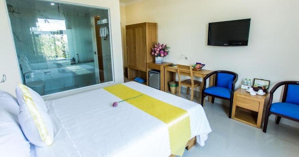 Hoang Yen Hotel 2 Quy Nhon Exteriör bild